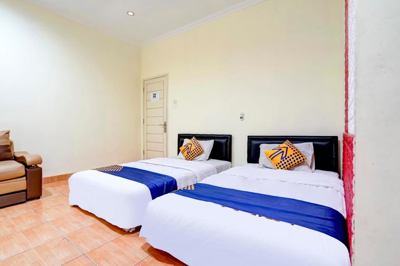 Radio Backpacker Guesthouse Syariah Bandung Kültér fotó