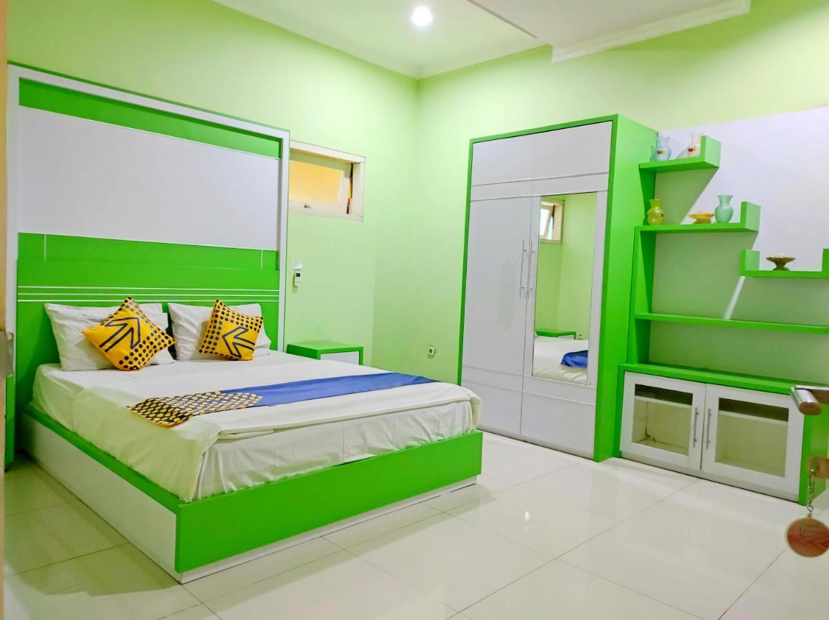 Radio Backpacker Guesthouse Syariah Bandung Kültér fotó
