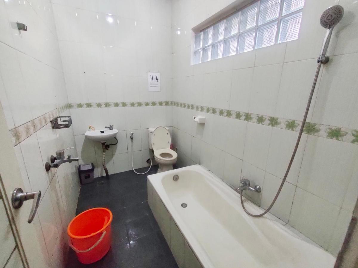 Radio Backpacker Guesthouse Syariah Bandung Kültér fotó